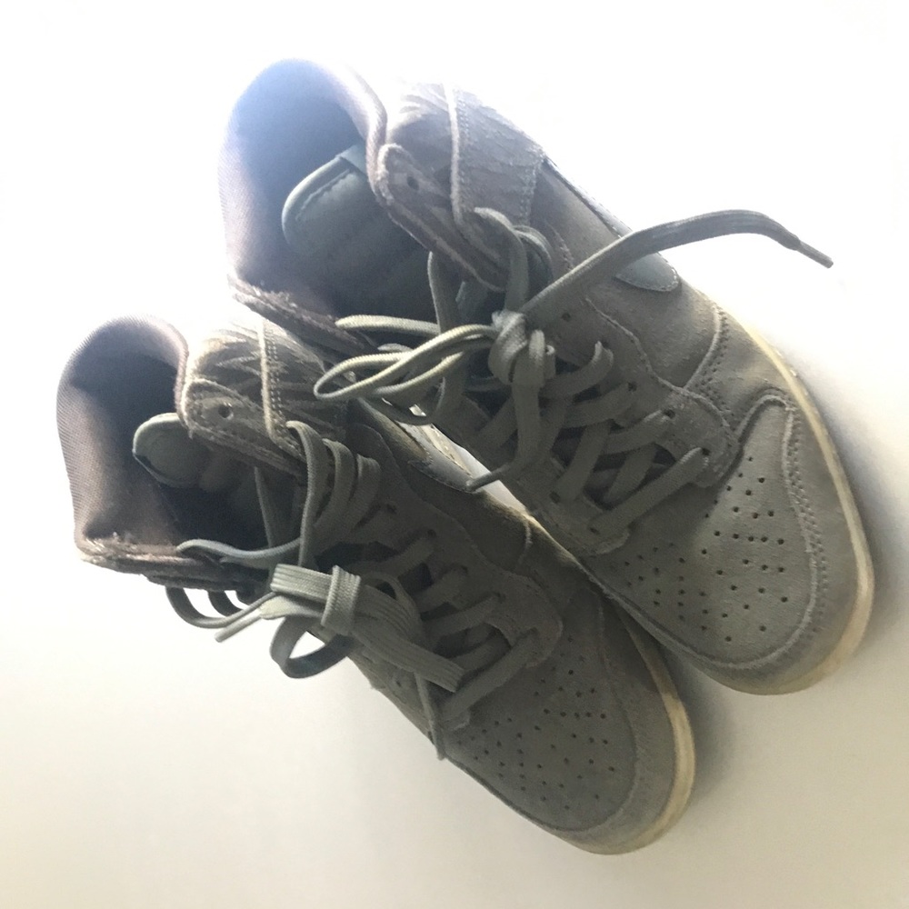 Nike sky high dunk sneaker heels